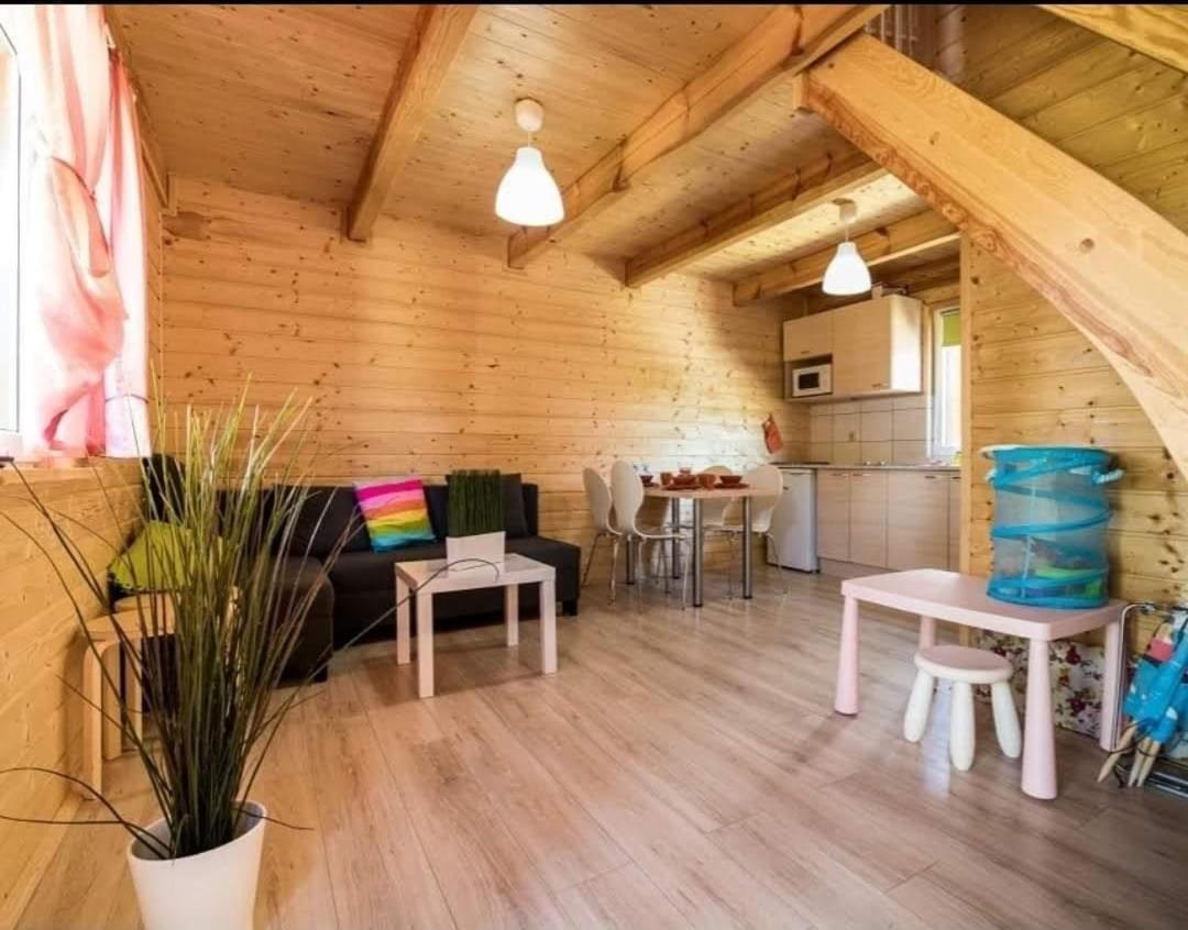 Lodge Baltic Debki
